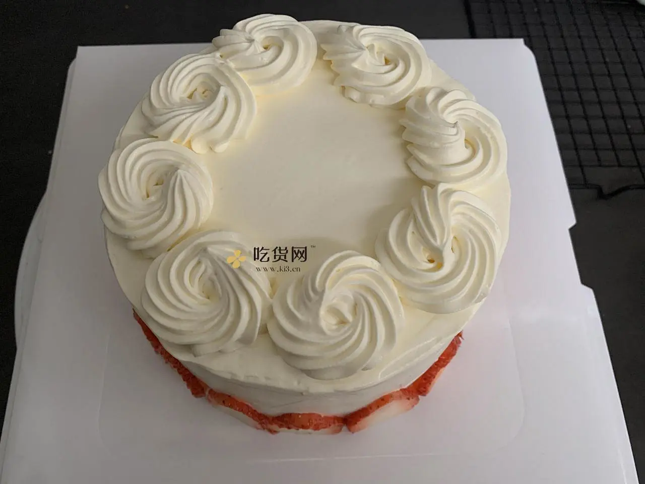 超级简单的味多美同款生日蛋糕（6寸），新手也能高度还原的做法 步骤11