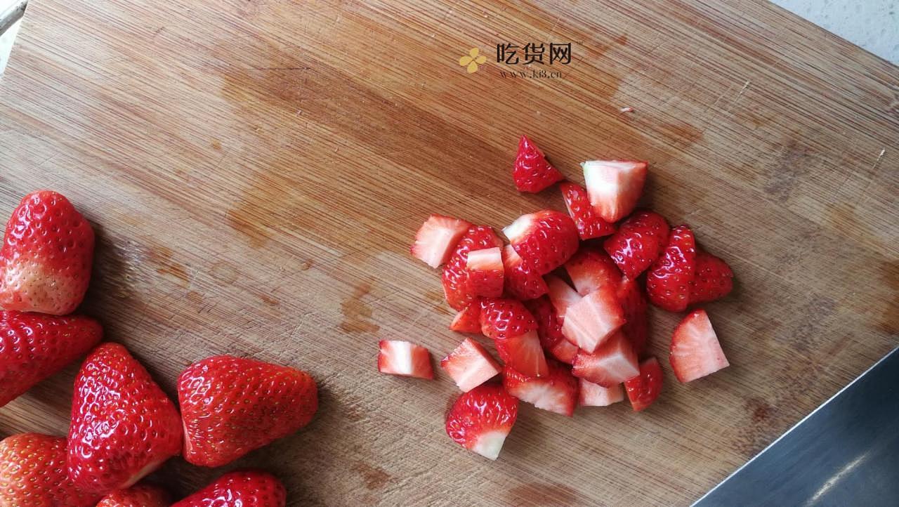 吃不腻的酸甜草莓酱的做法 步骤3