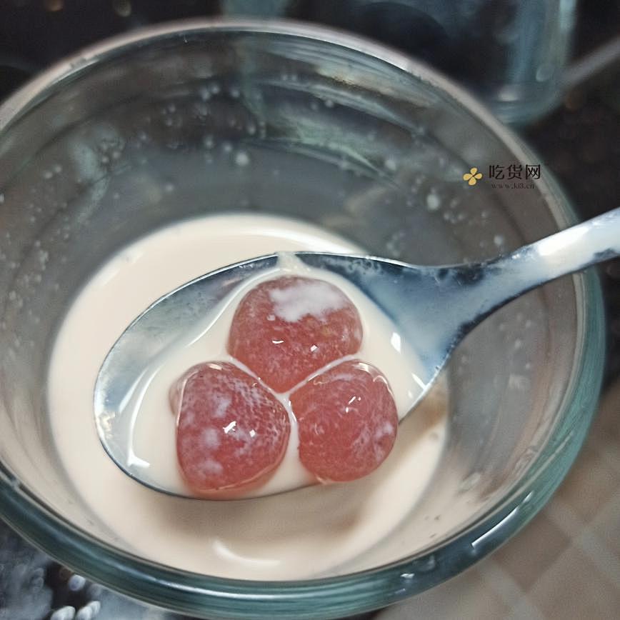 少女心爆棚的鲜草莓阿达籽 珍珠奶茶的做法 步骤7