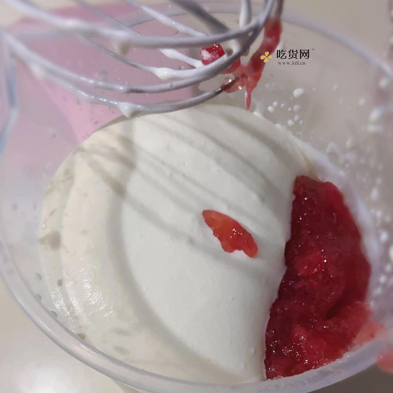 草莓慕斯蛋糕的做法 步骤11
