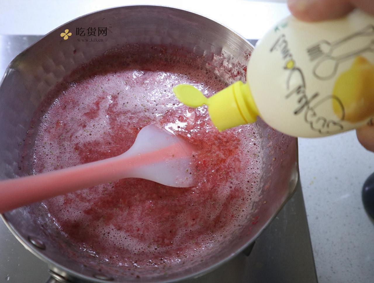 抓住草莓季的尾巴❗️自制草莓奶盖牛乳的做法 步骤6