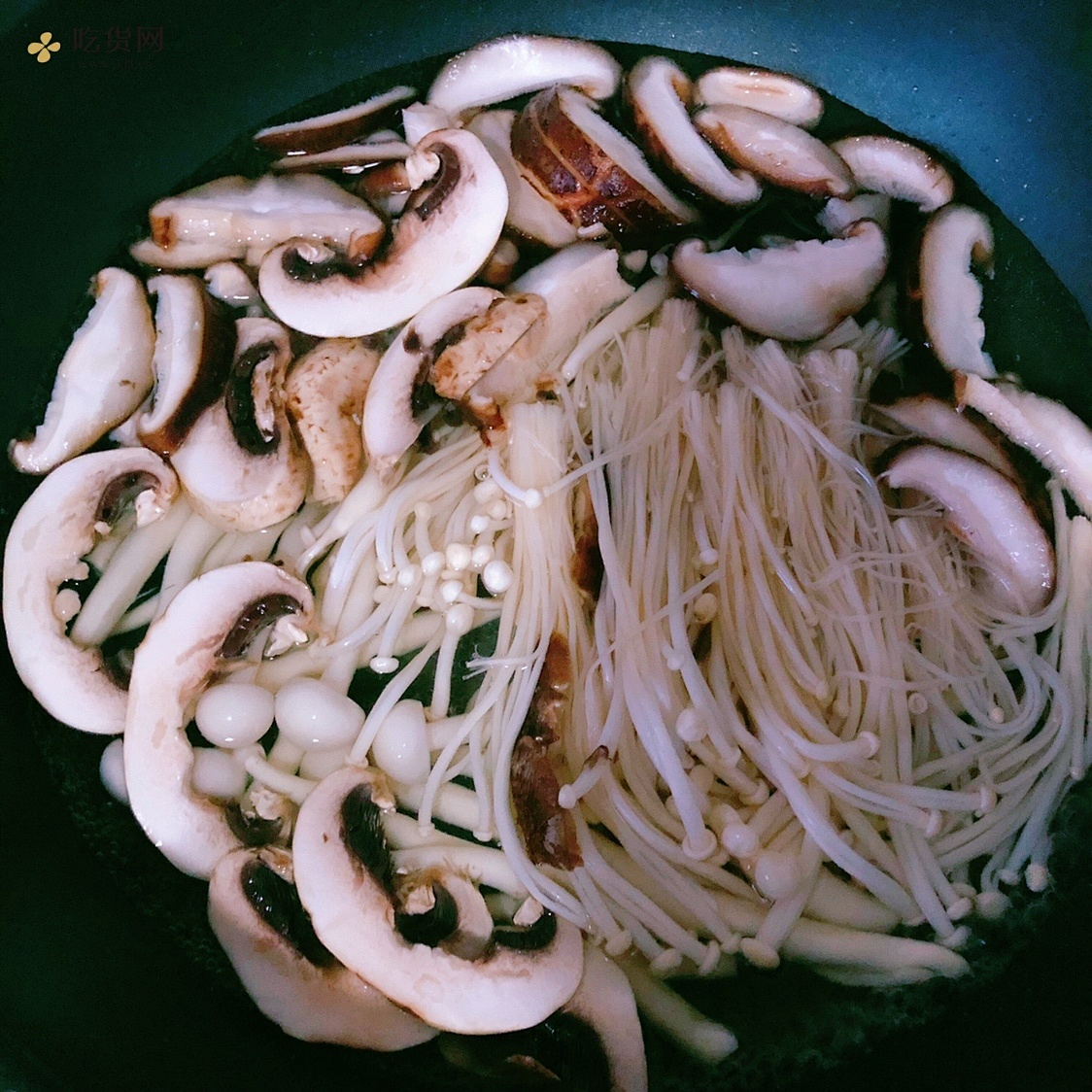 ❤️减肥餐❗️低脂菌菇汤的做法 步骤2