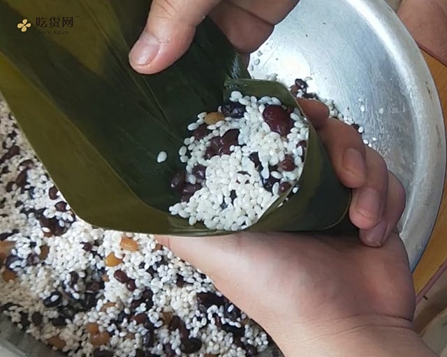 端午安康☞粽子（蜜豆粽♥附包粽子视频）的做法 步骤6