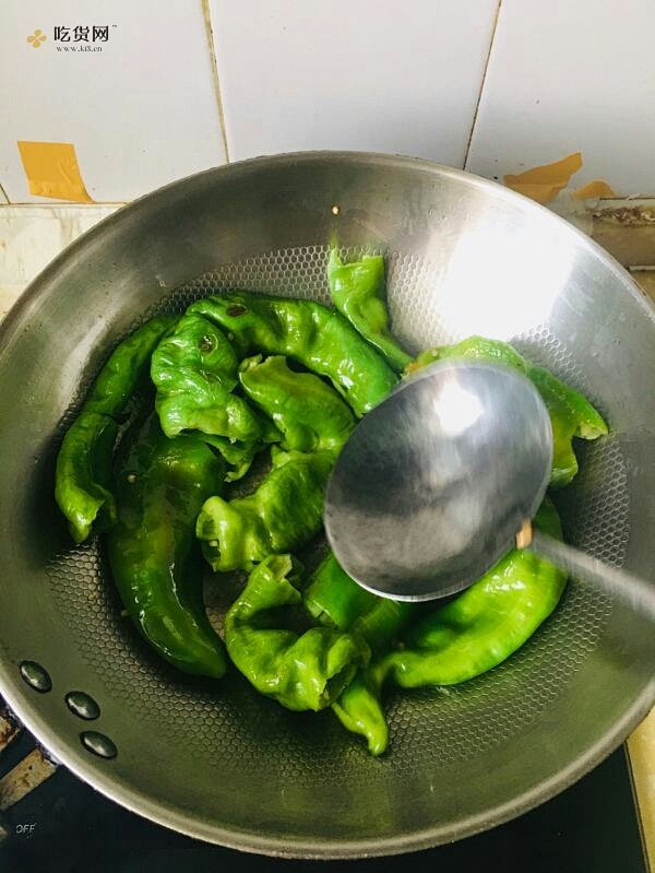 超级下饭的虎皮青椒的做法 步骤2