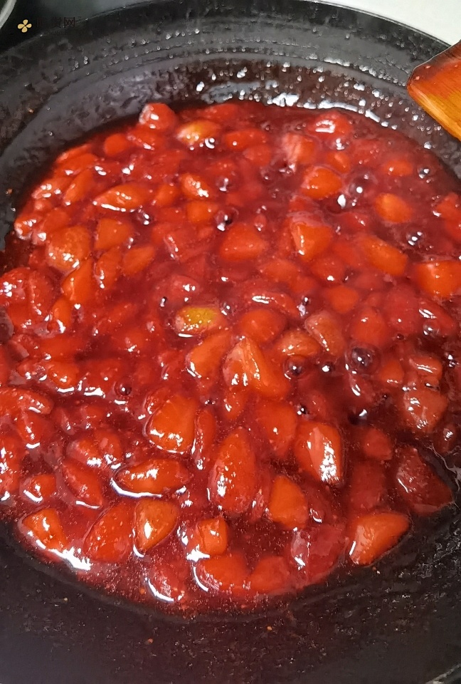 能吃到果肉的草莓酱   （夏日必备）的做法 步骤5