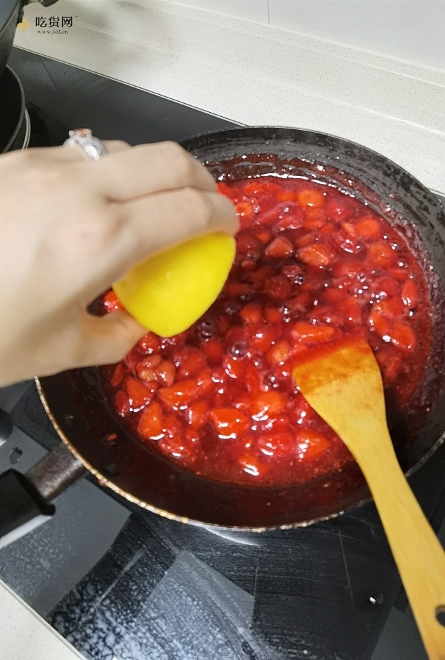能吃到果肉的草莓酱   （夏日必备）的做法 步骤4