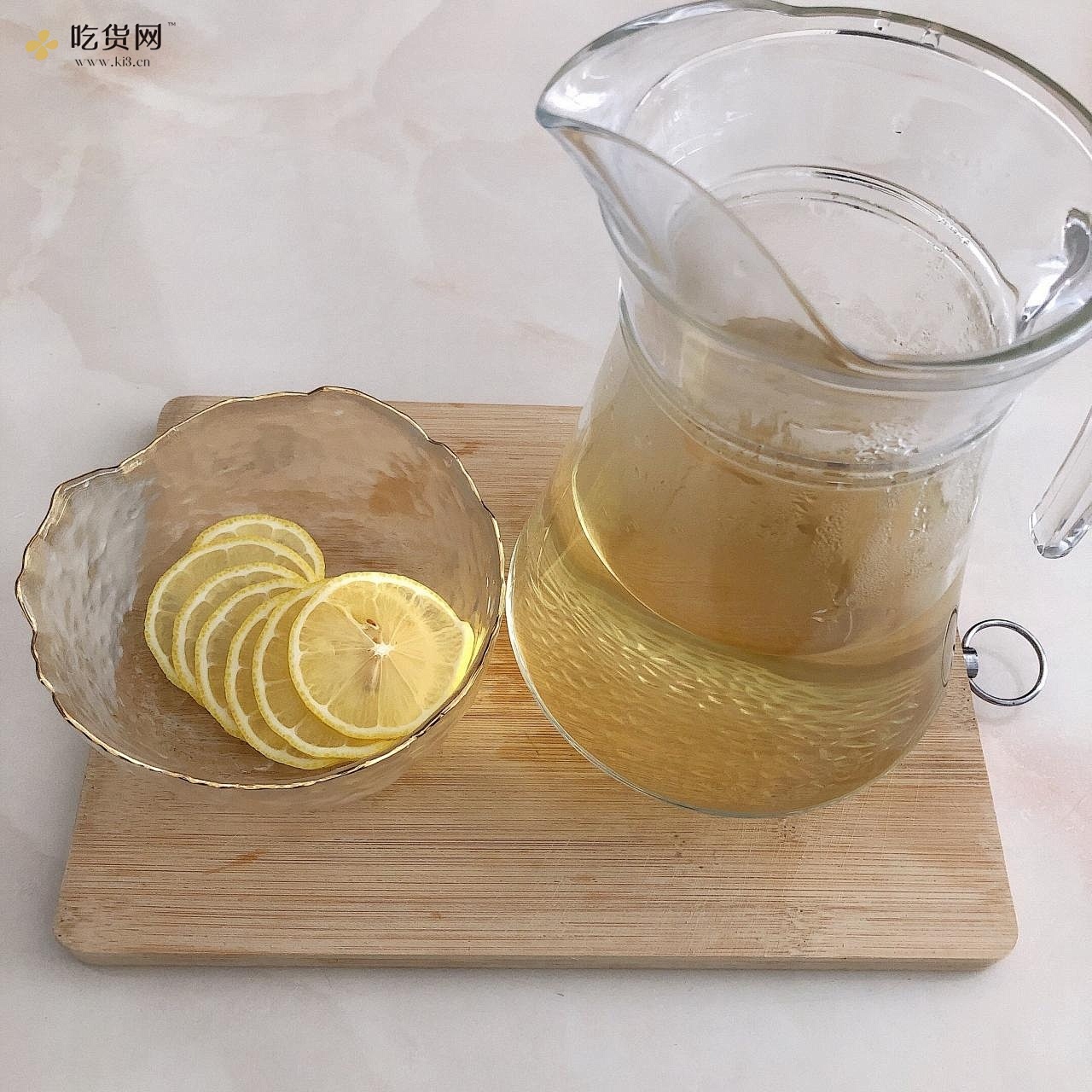 夏日必备：清爽蜂蜜柠檬水的做法 步骤3