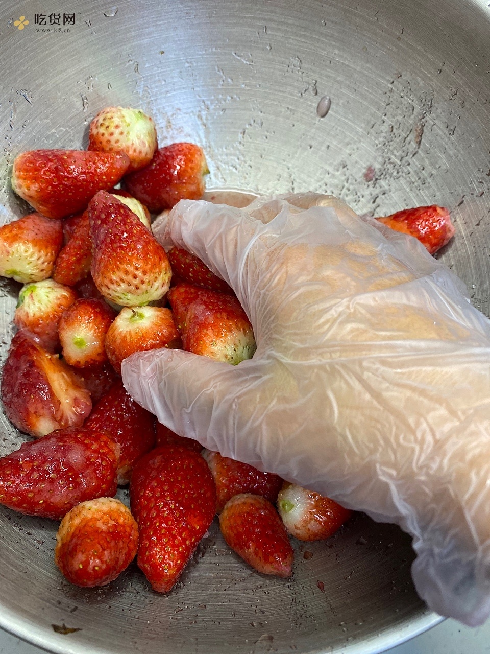 夏日解渴必备甜品-冰冻草莓的做法 步骤4