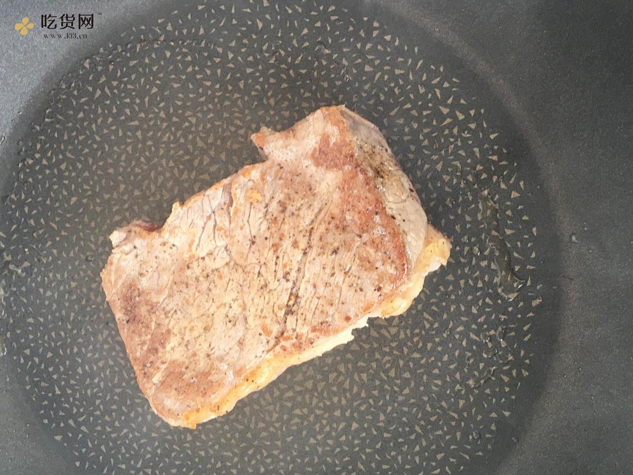 健康低卡三明治—牛肉煎蛋蔬菜三明治的做法 步骤4