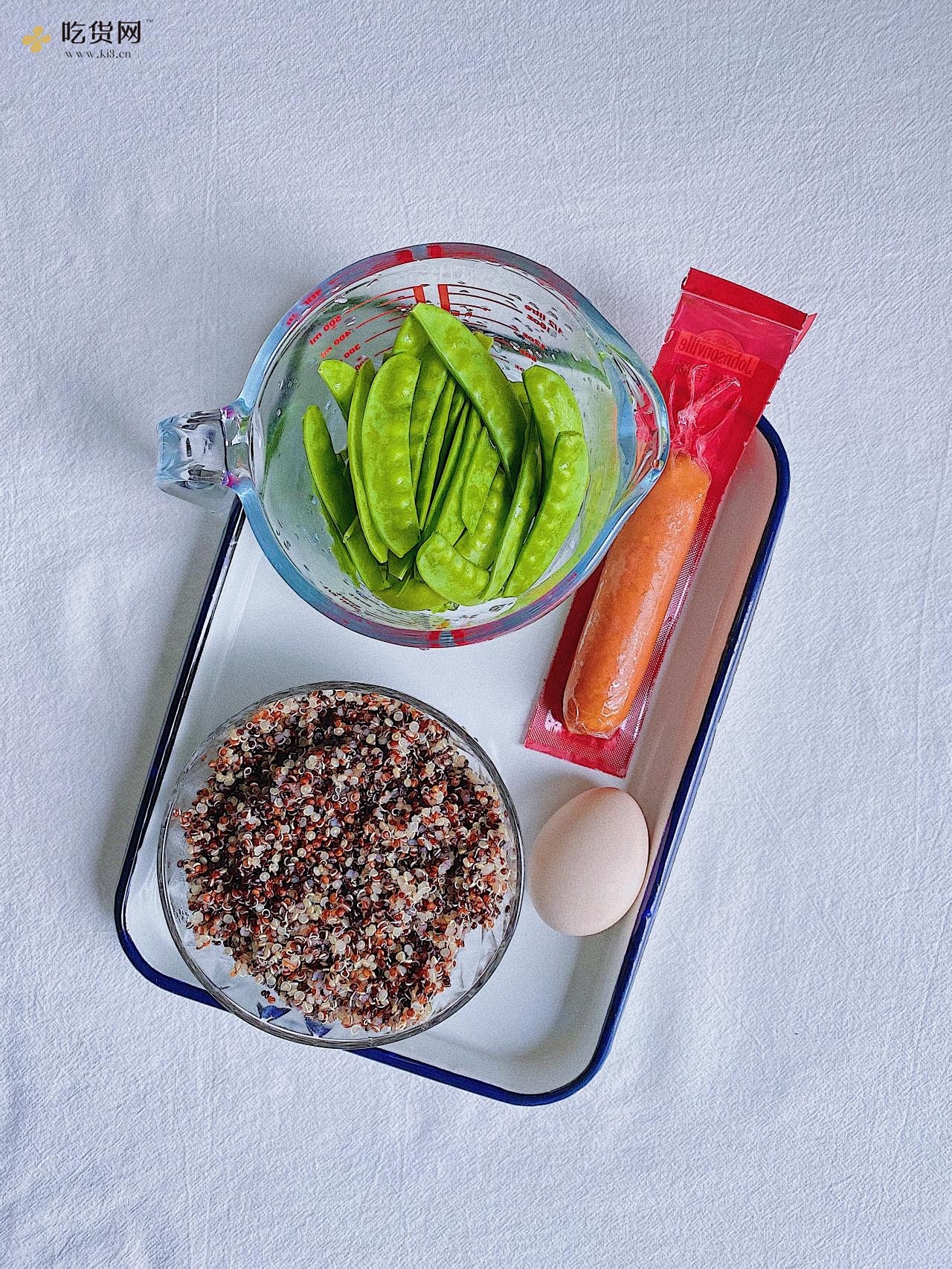 好吃的减肥餐❗️小清新荷兰豆香肠藜麦饭的做法 步骤1