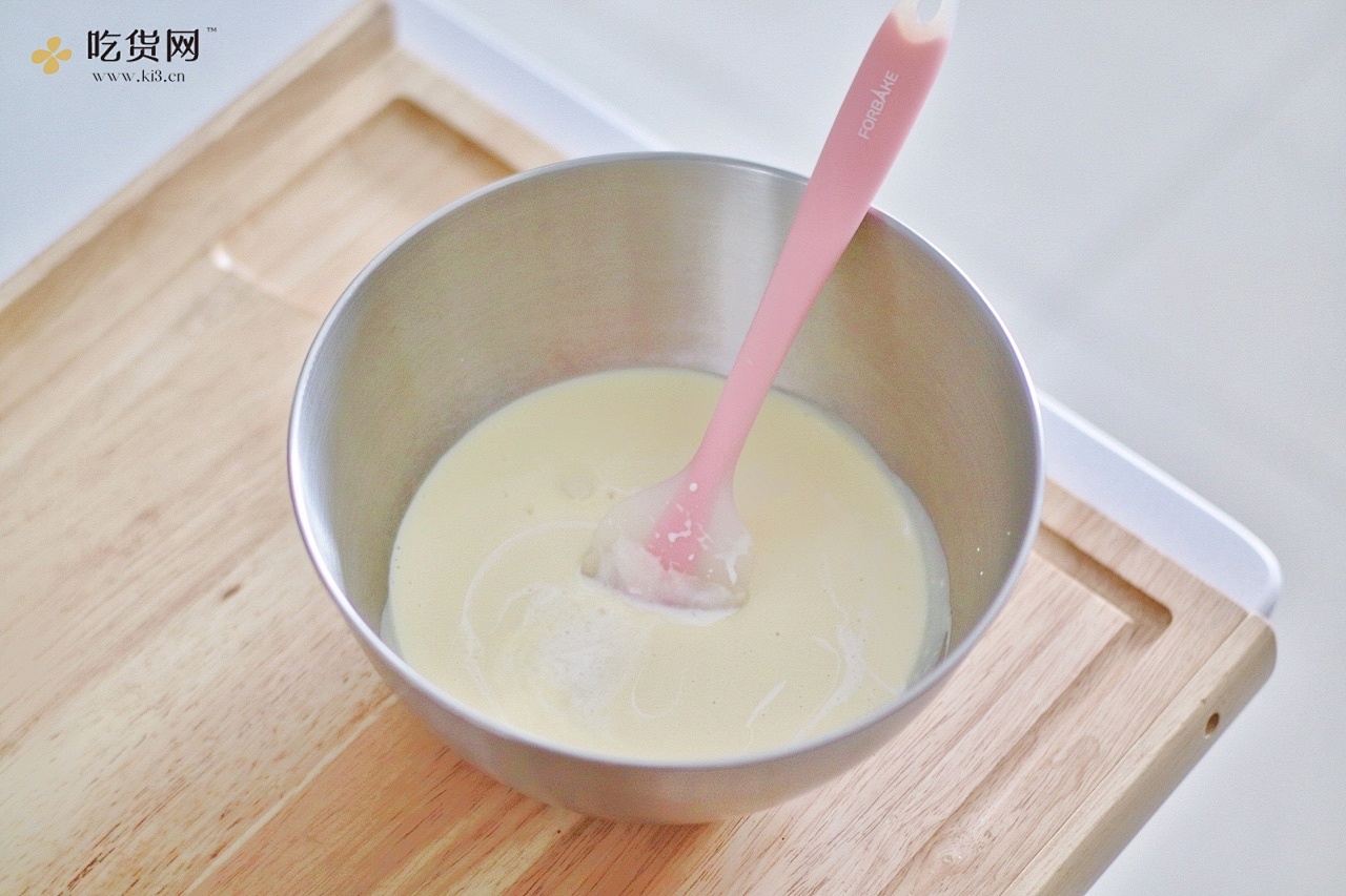 超奶草莓大理石冰淇淋的做法 步骤10