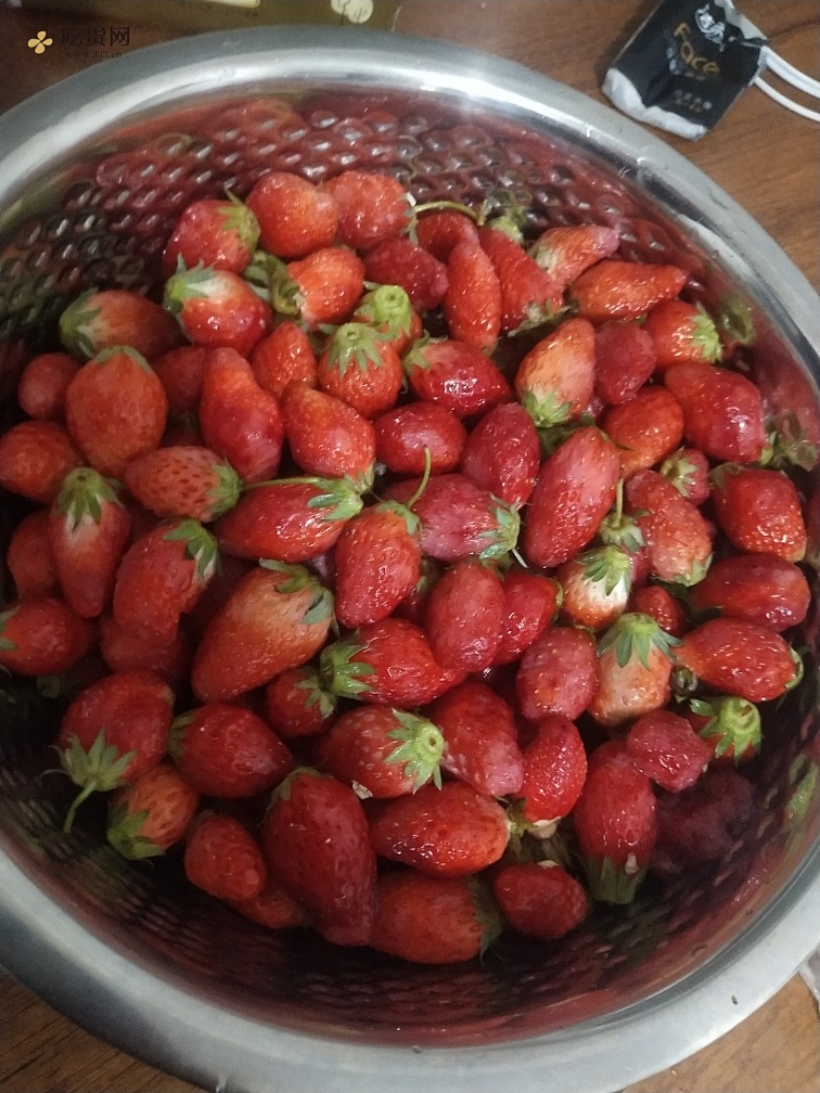 自制草莓酱和草莓罐头的做法 步骤1