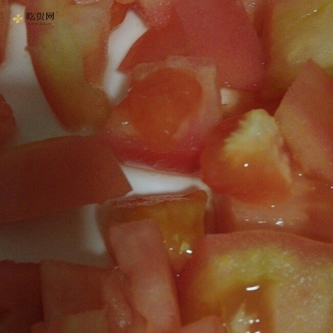 番茄白萝卜香菇汤(减肥餐)的做法 步骤2