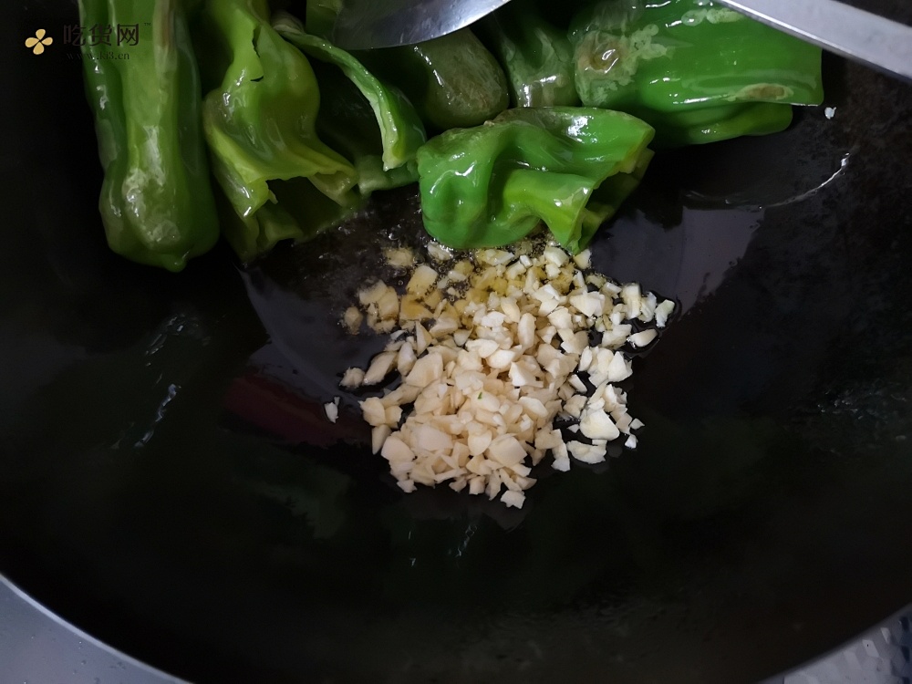 超简单❗️巨下饭的虎皮青椒的做法 步骤10
