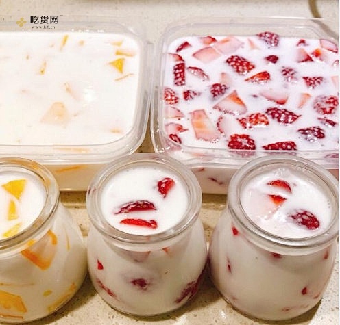 草莓芒果椰奶冻的做法 步骤5