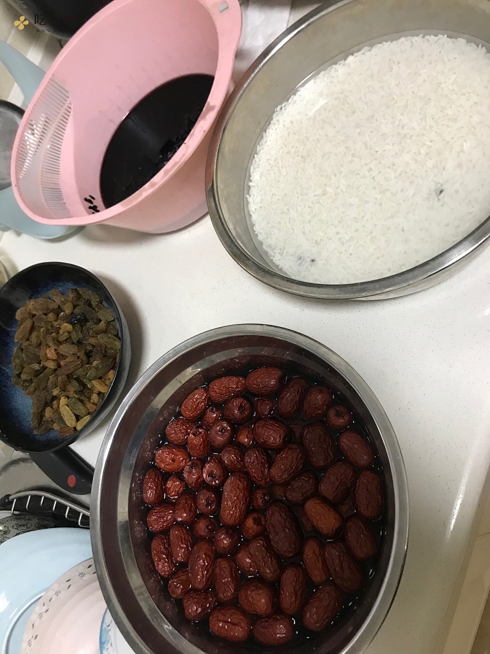 糯香的红枣花生红豆粽子的做法 步骤2