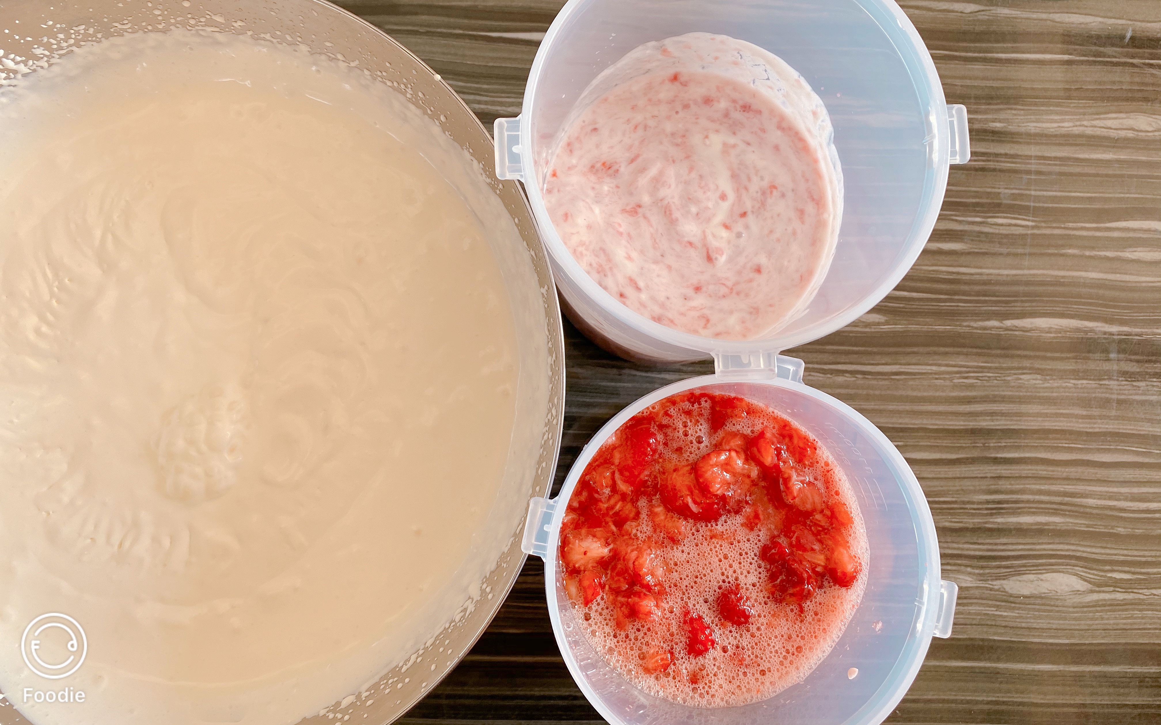 ?草莓奶油冰淇淋的做法 步骤1