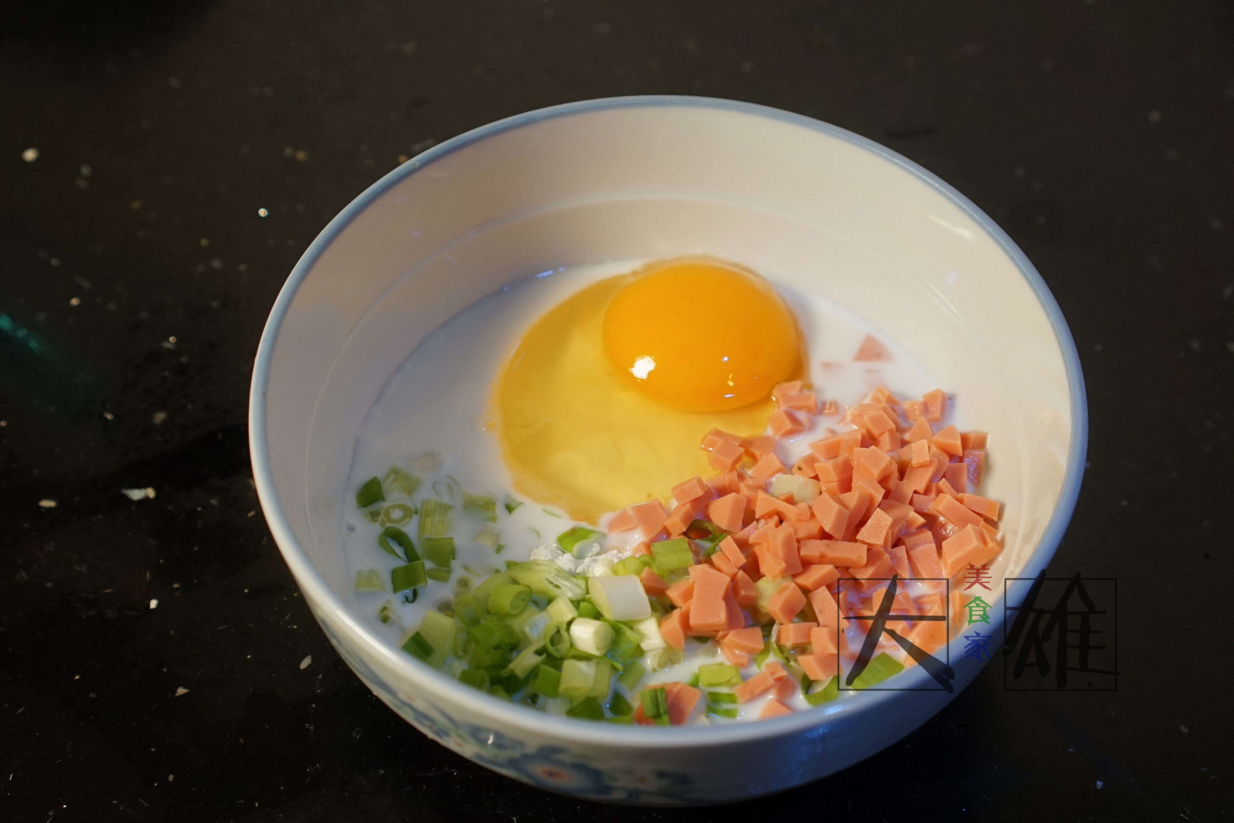 【牛奶鸡蛋早餐软饼】的做法的做法 步骤3