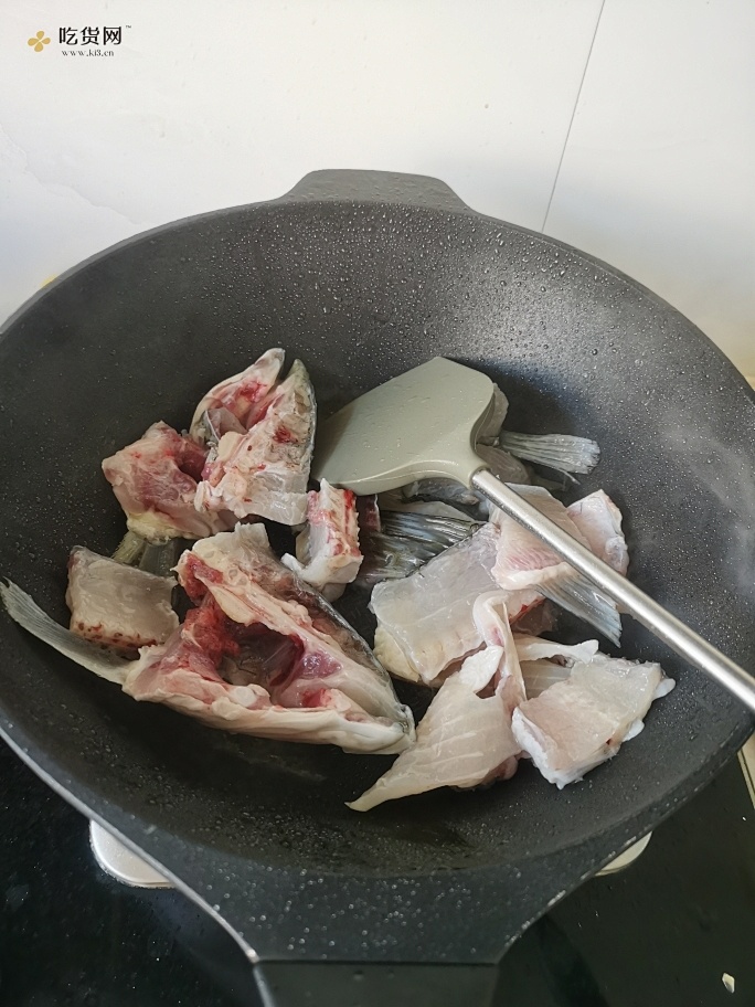 不喝汤的酸菜鱼的做法 步骤2